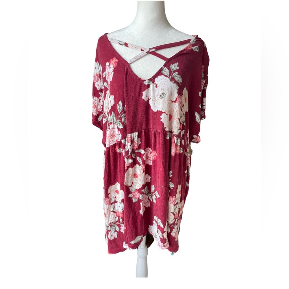Women’s Torrid 4X Maroon Floral Super Soft Stretch Knit Criss Cross Front Top